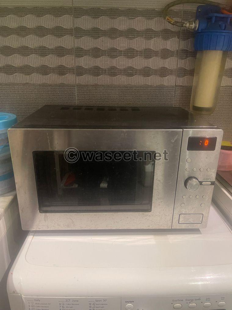 Microwave and refrigerator for sale  2