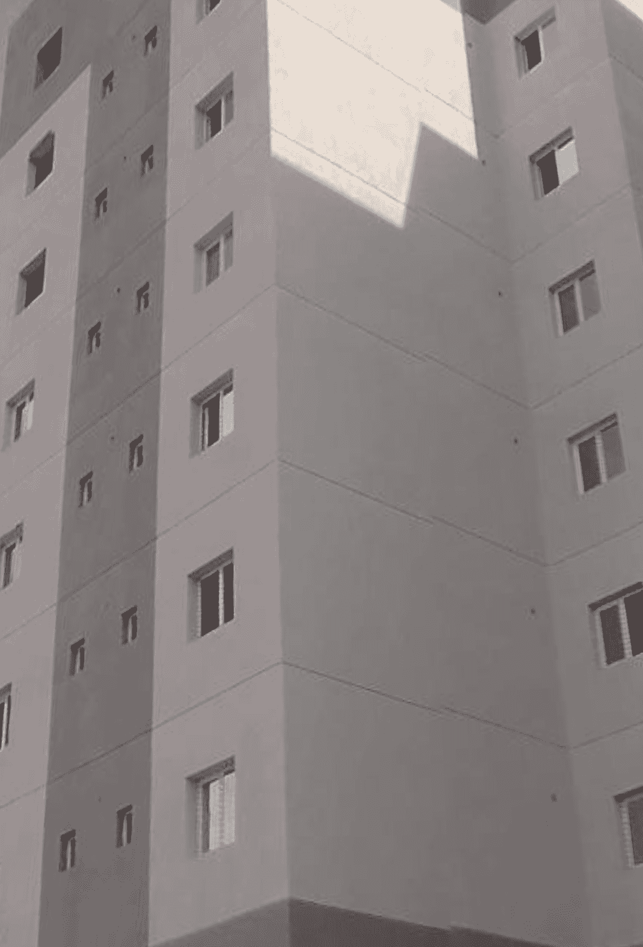 للبيع عمارة في خيطان المساحة 640م