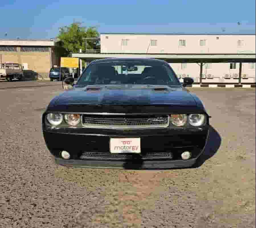 للبيع سياره دودج تشالنجر 2014