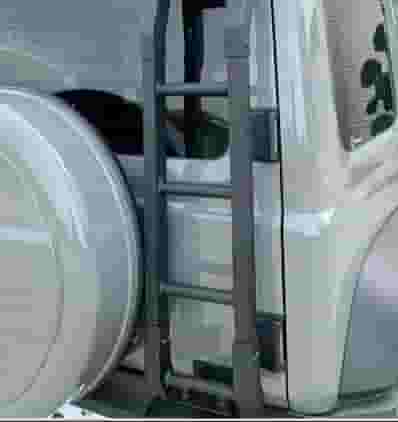 للبيع سلم خلفي لسوزوكي جيمني