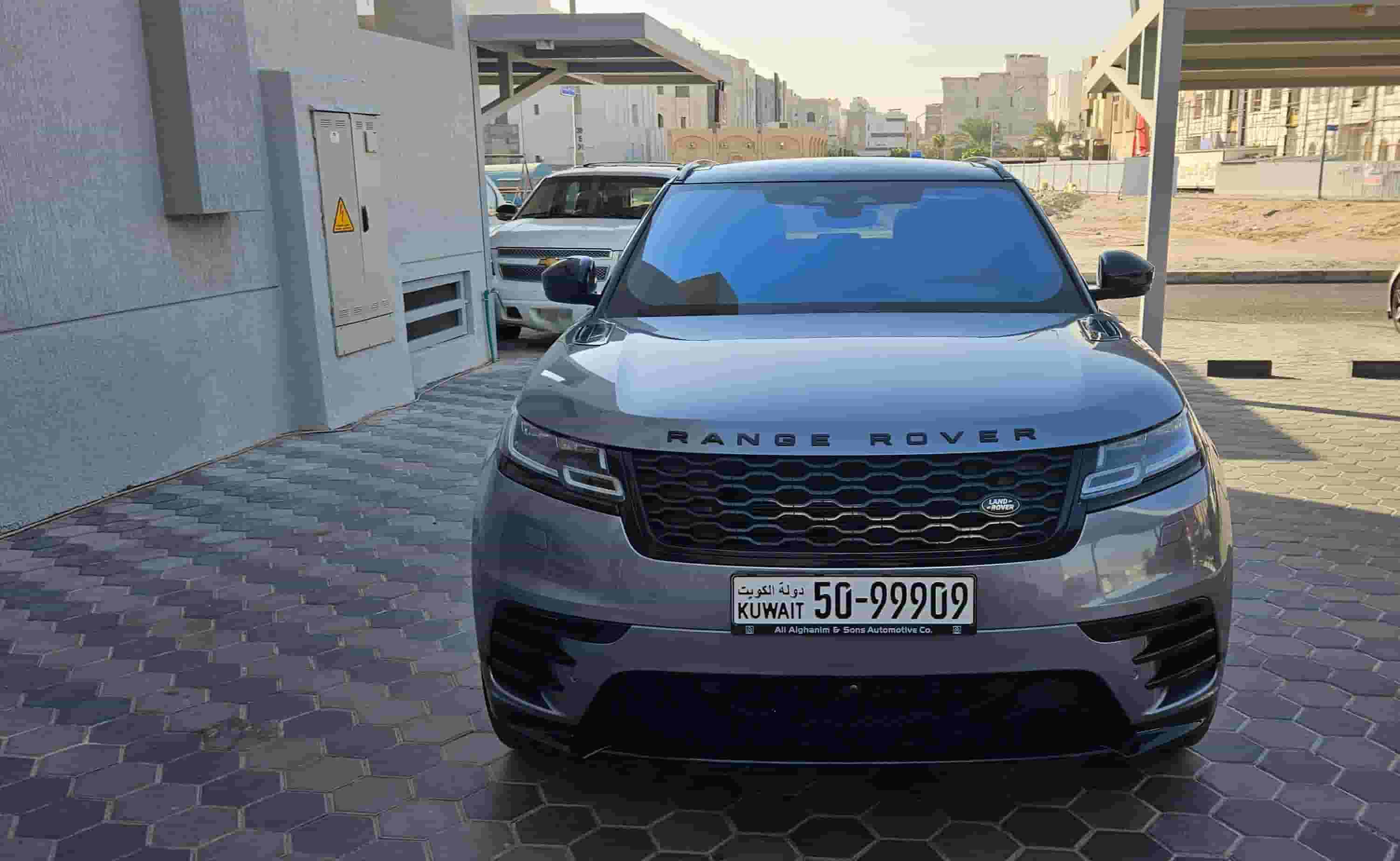 رينج روفر فيلار S 2021