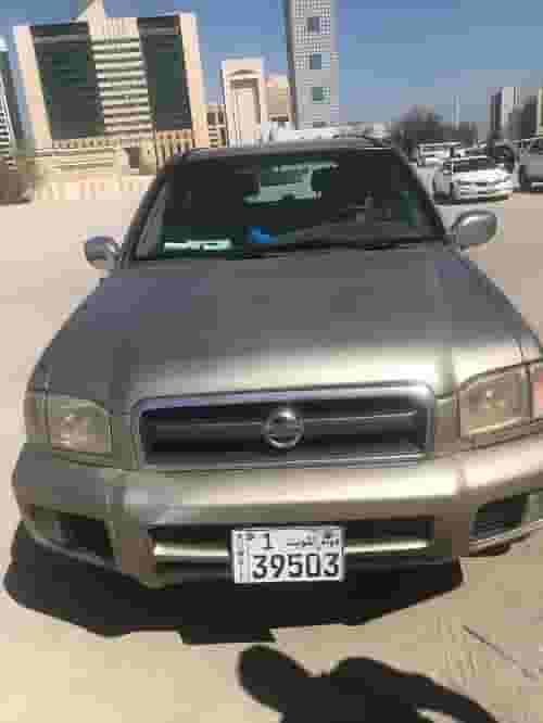 للبيع نيسان باثفايندر موديل 2005