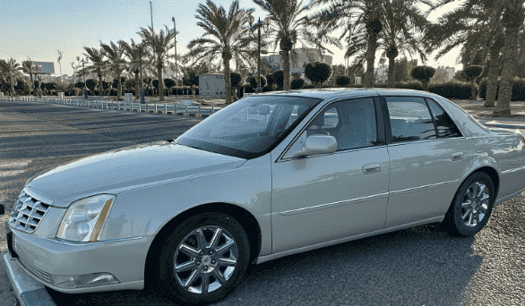 كاديلاك DTS 2010