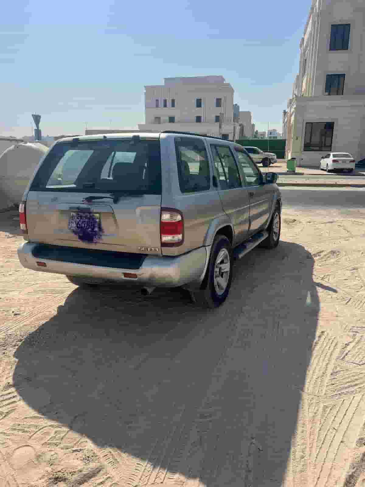 نيسان باثفيندر 2003