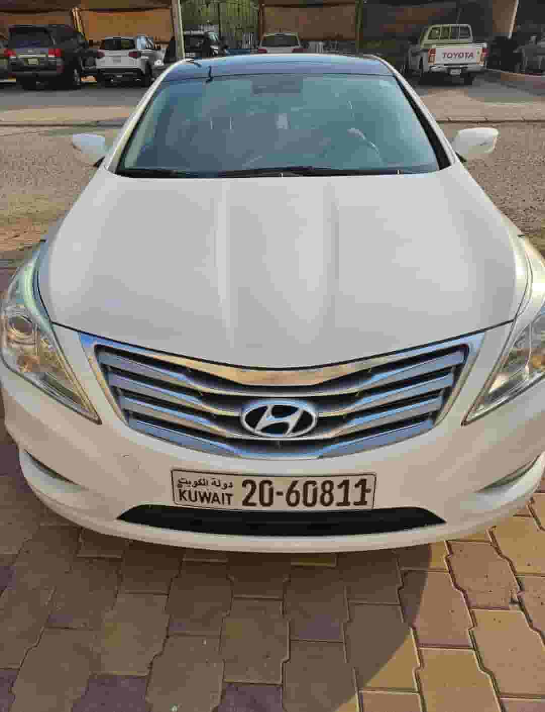 للييع  هيونداي ازيرا ٢٠١٣