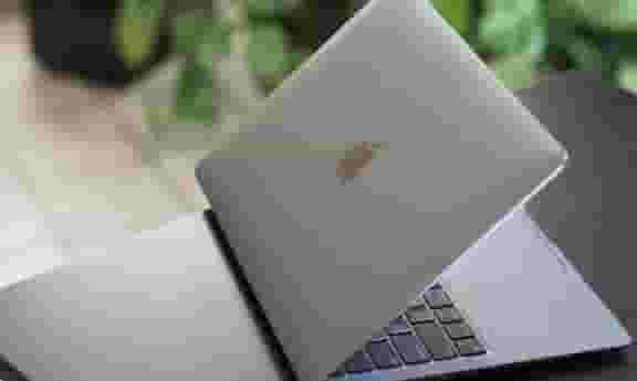 Macbook air للبيع