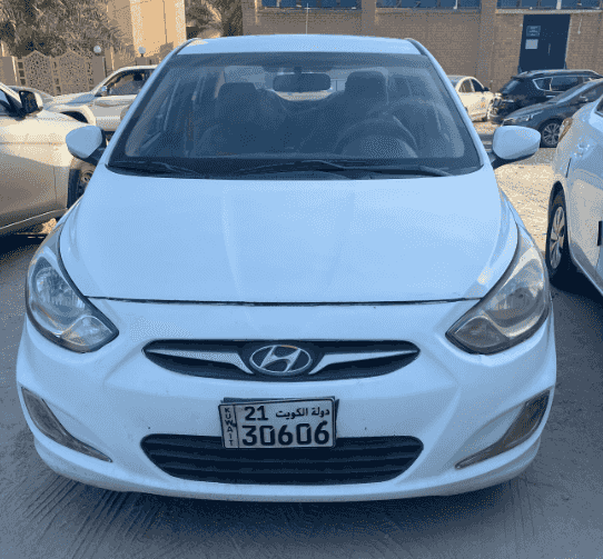للبيع هيونداي اكسنت 2013