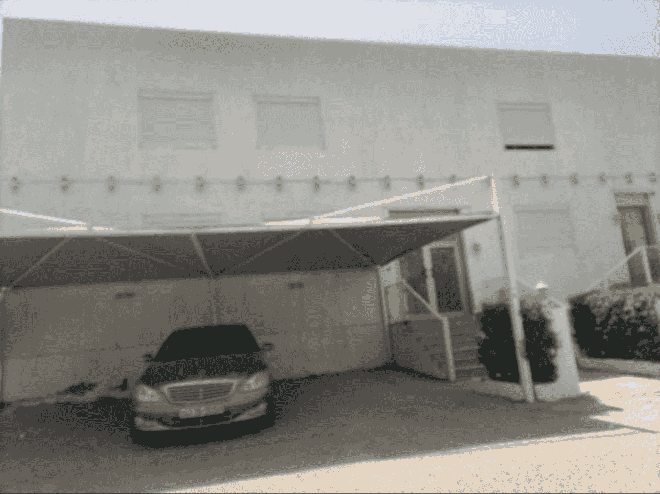 فيلا للبيع 1000م في خيطان