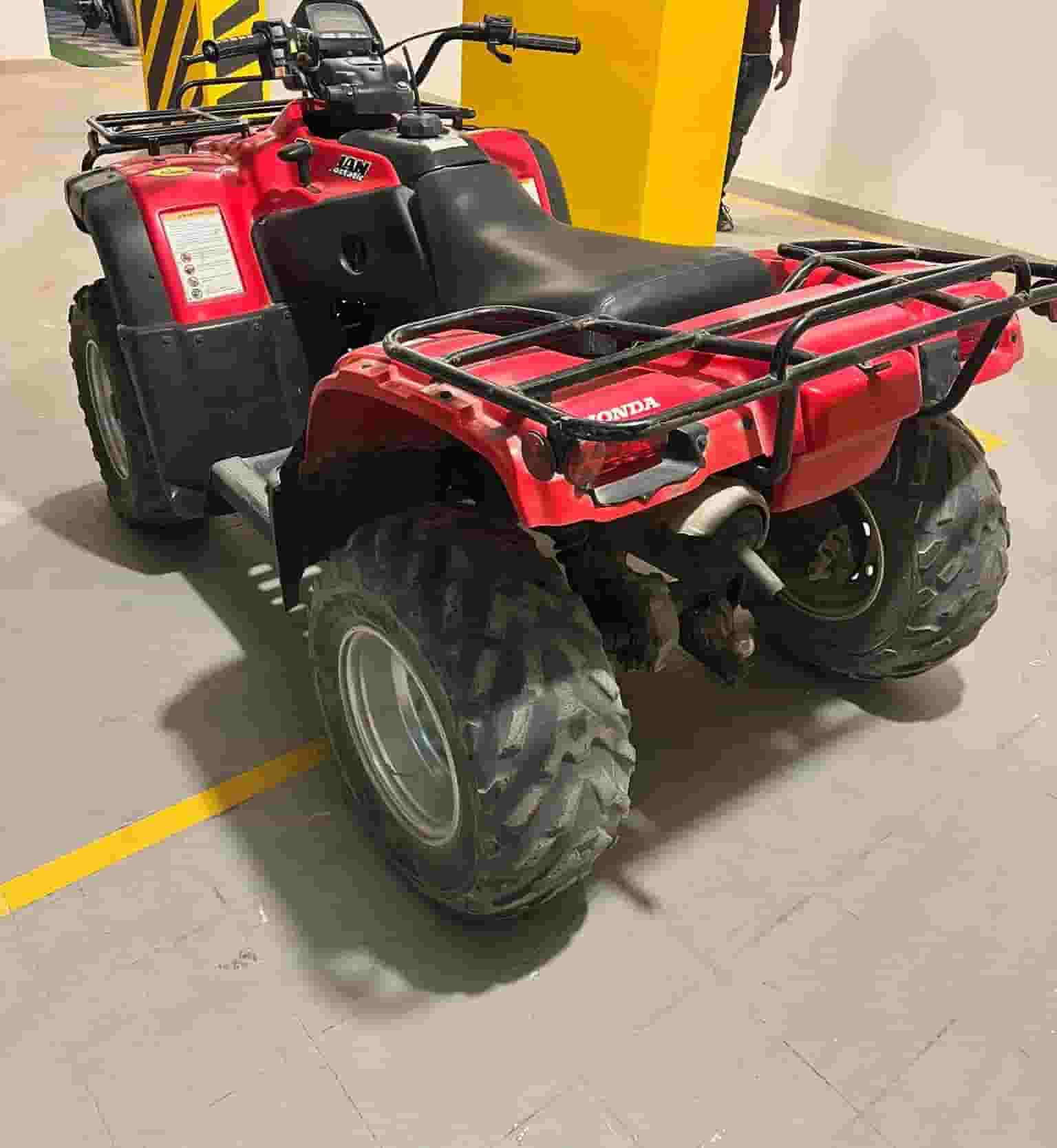 هوندا حجم 400  