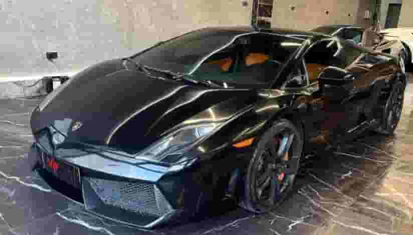 للبيع لامبرجيني 2013