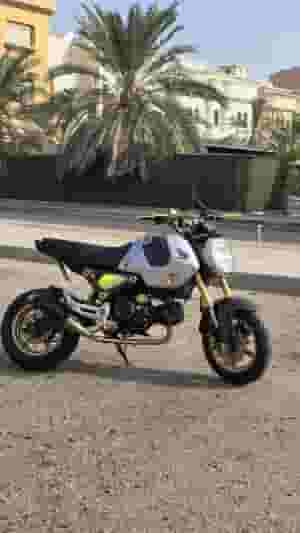 للبيع: دراجة نارية Honda Grom 2021