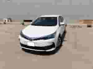 للبيع سيارة كورولا 2019