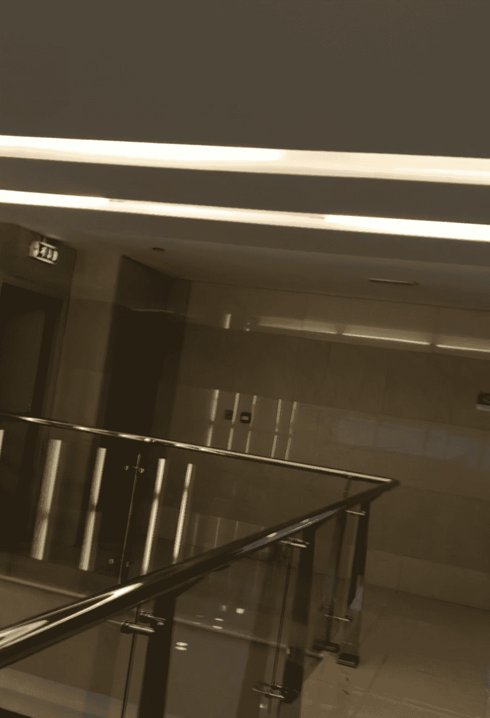 للإيجار مكتب تجاري دور كامل ببرج تجاري جديد 145م للإيجار مكتب تجاري دور كامل ببرج تجاري جديد 145م