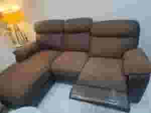 كنبة تتسع لـ 3 مقاعد للبيع