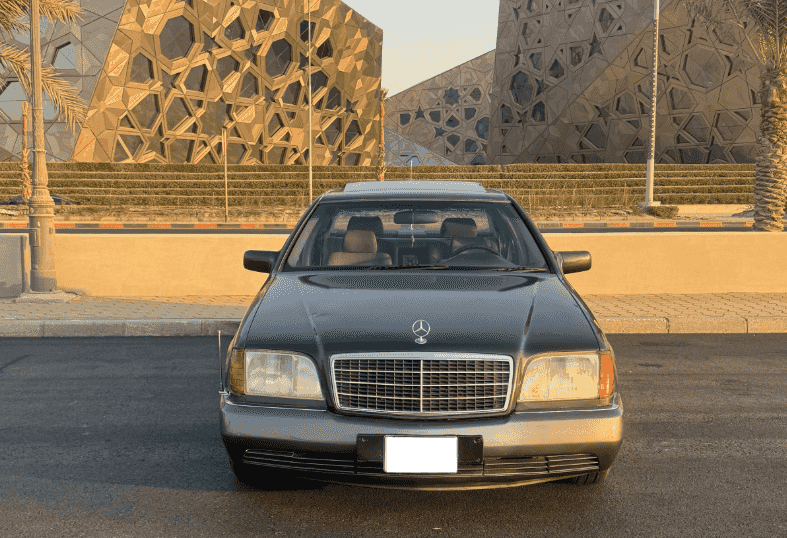 Model 1993 Mercedes-Benz S-Class Model 1993 Mercedes-Benz S-Class
