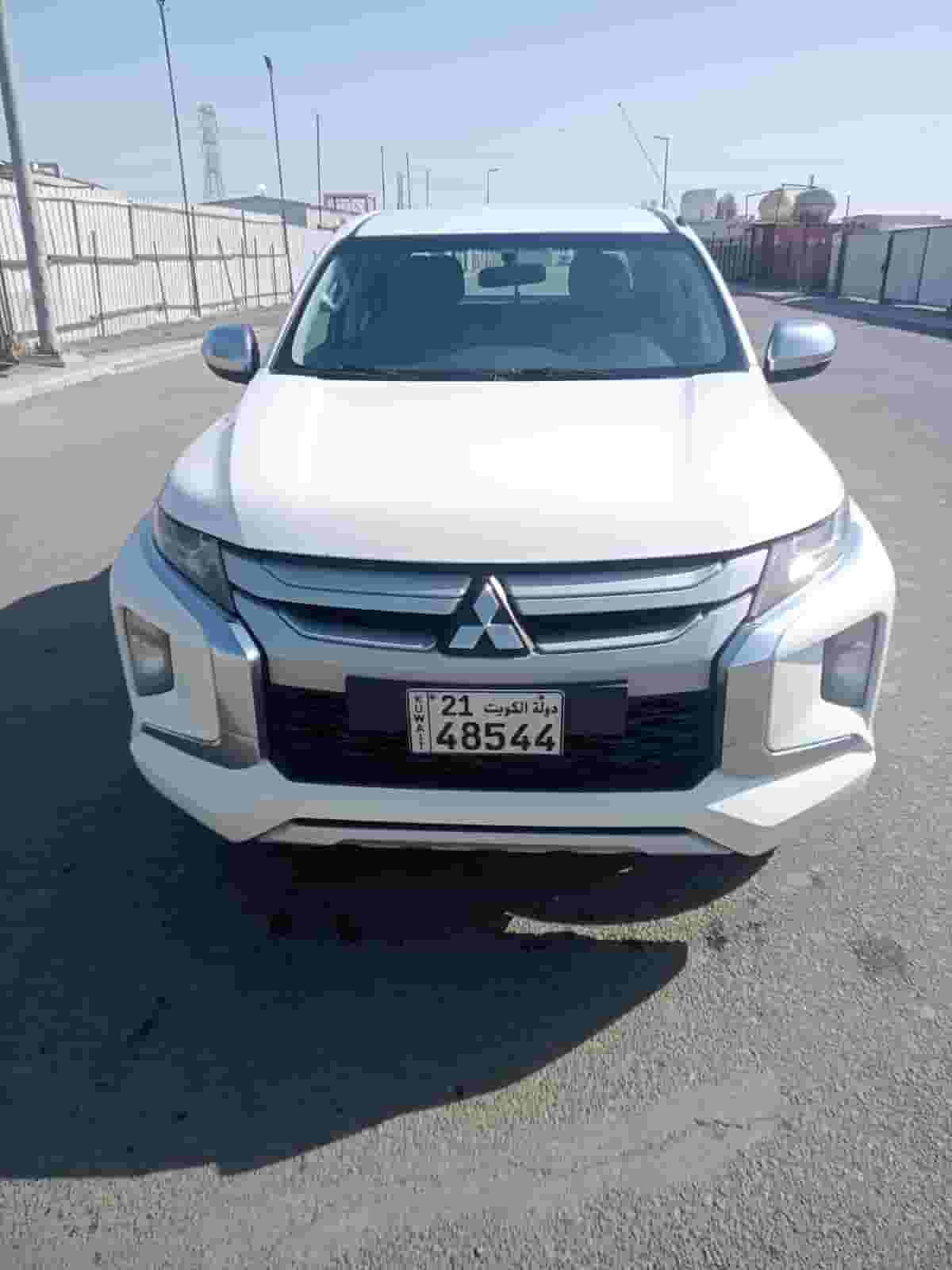 وانيت متسوبيشي L200 موديل 2023