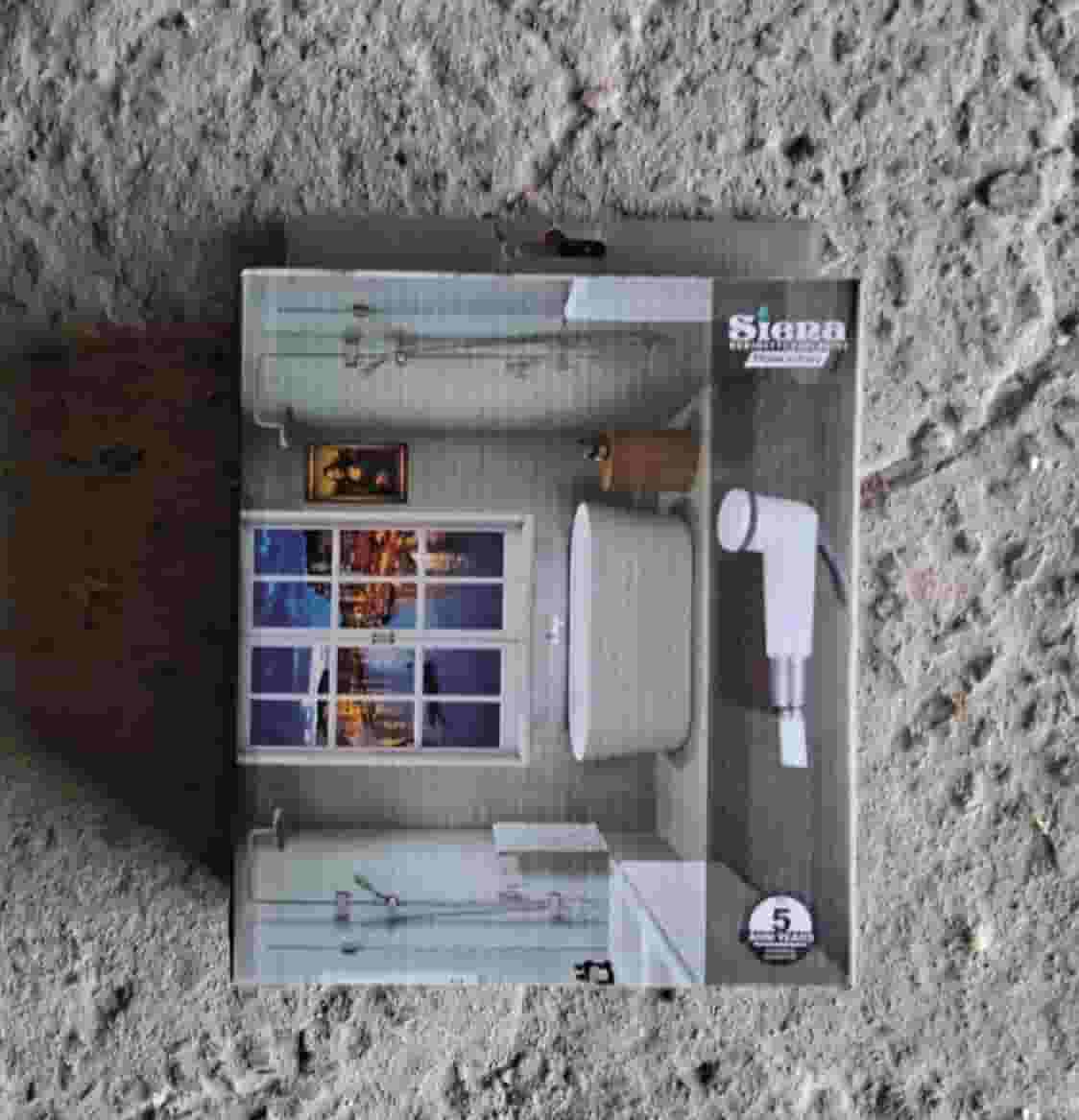 For sale a set of sanitary equipment