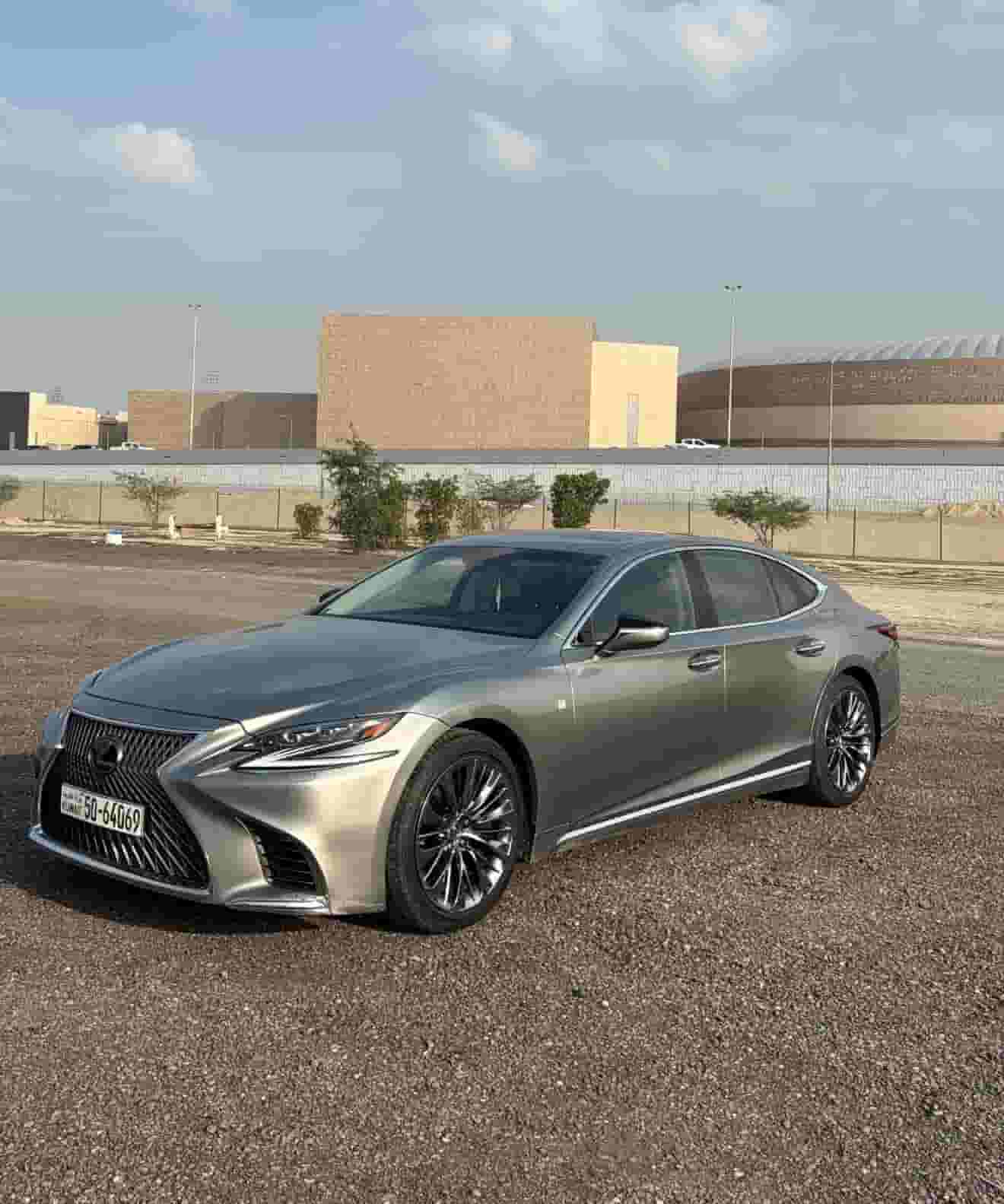 للبيع لكزس LS500 2019