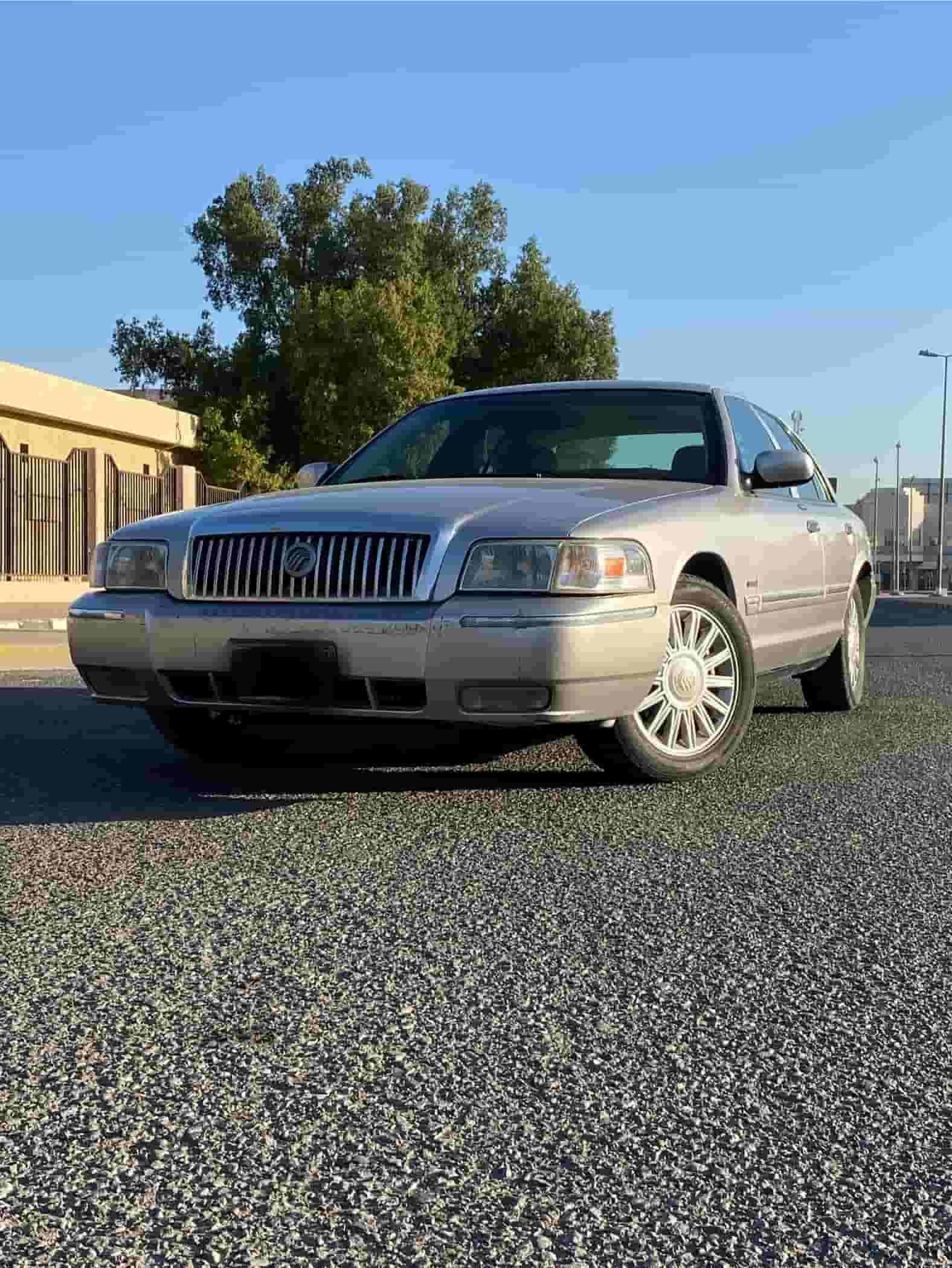 ميركوري جراند ماركيز 2010