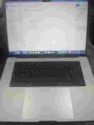 ماك بوك برو 2021 M1