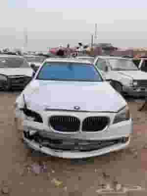 نشتري جميع انواع السيارات سكراب