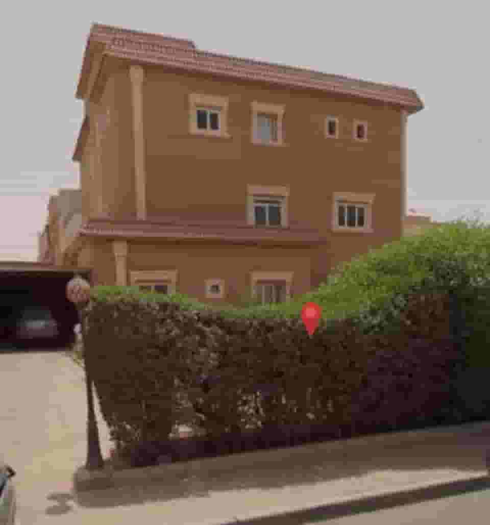 للبيع فيلا في القيروان مؤجرة حضانة