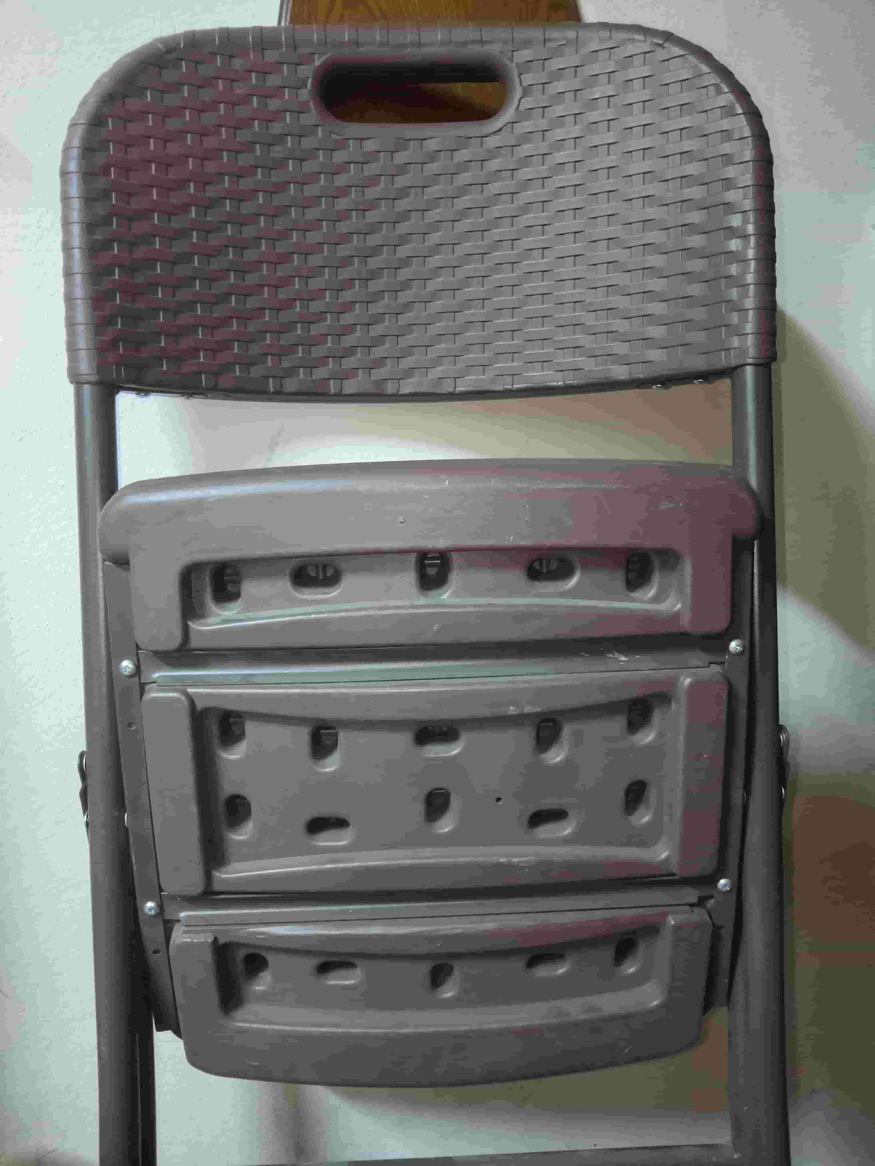 كرسي يتصفط حديد وبلاستيك متين جديد