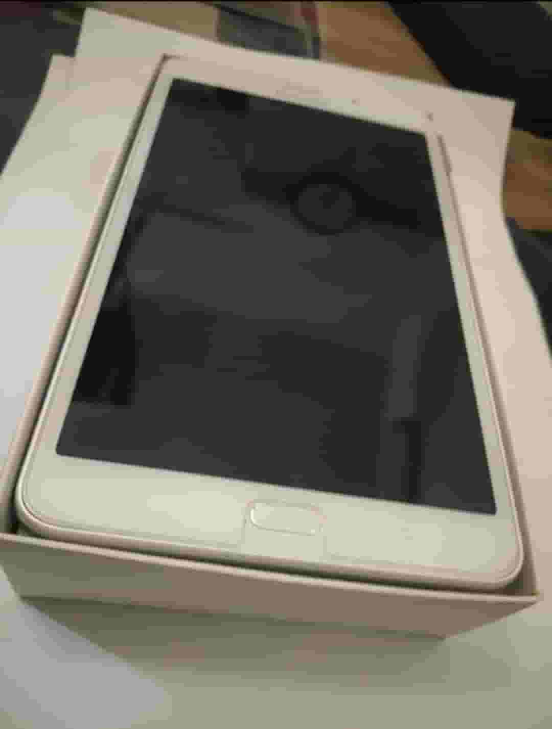 تاب جلاكسي سامسونج مع تلفون جديد فيتنام