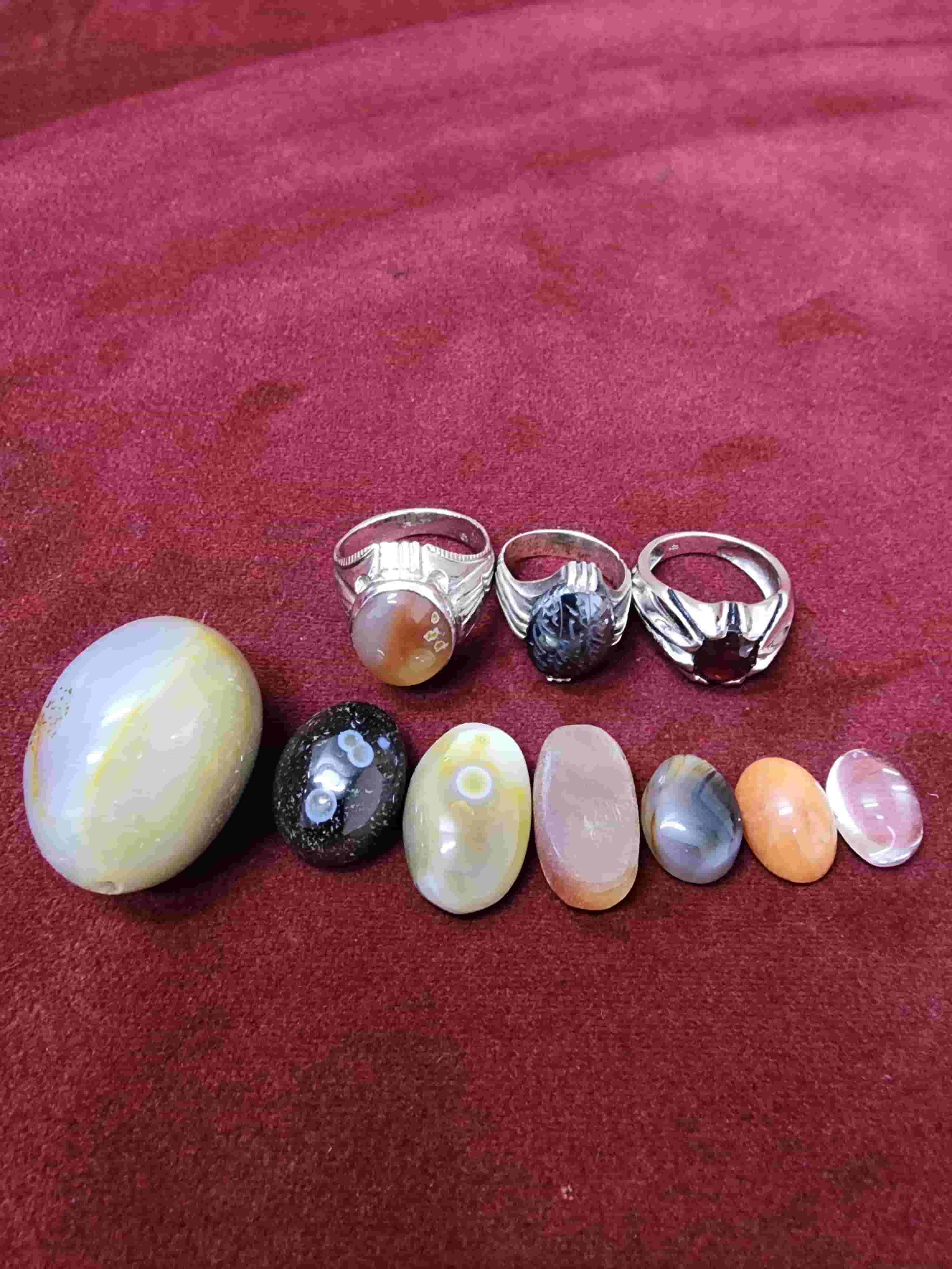 For sale a set of rings and stones