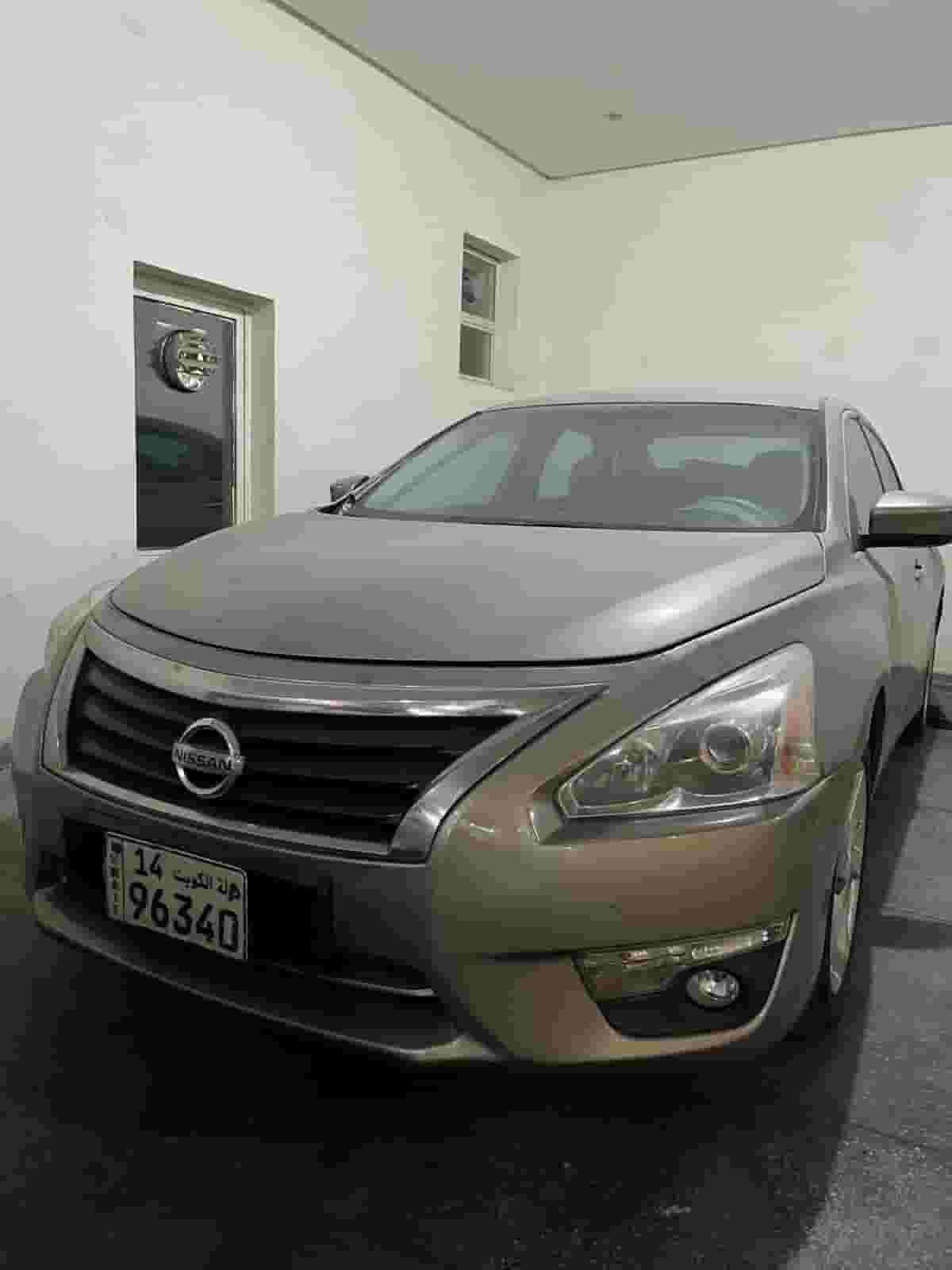 For sale Altima model 2016 