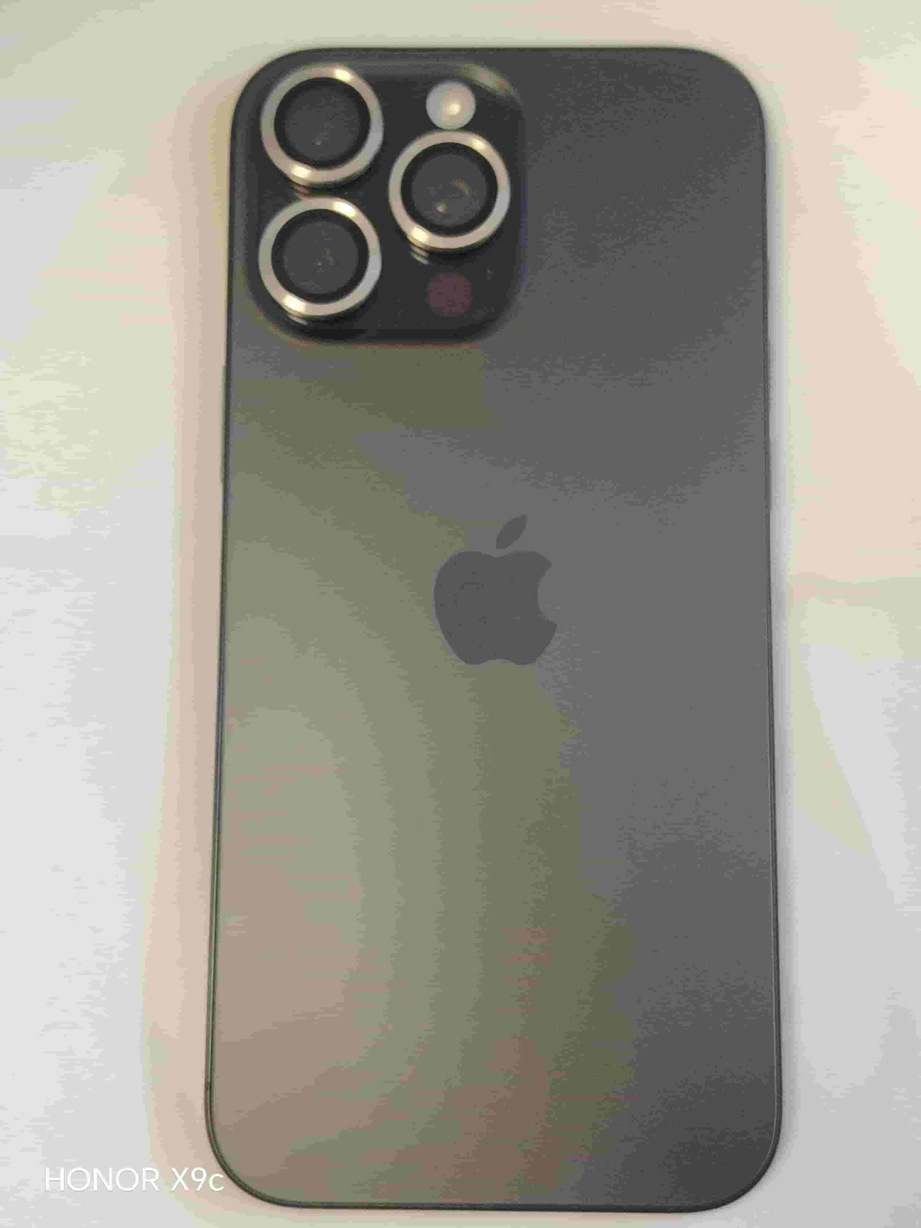 للبيع ايفون 16 برو ماكس