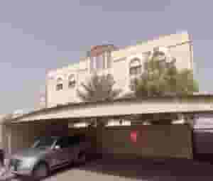 للبيع بيت إستثماري سلوى 1320 م٢