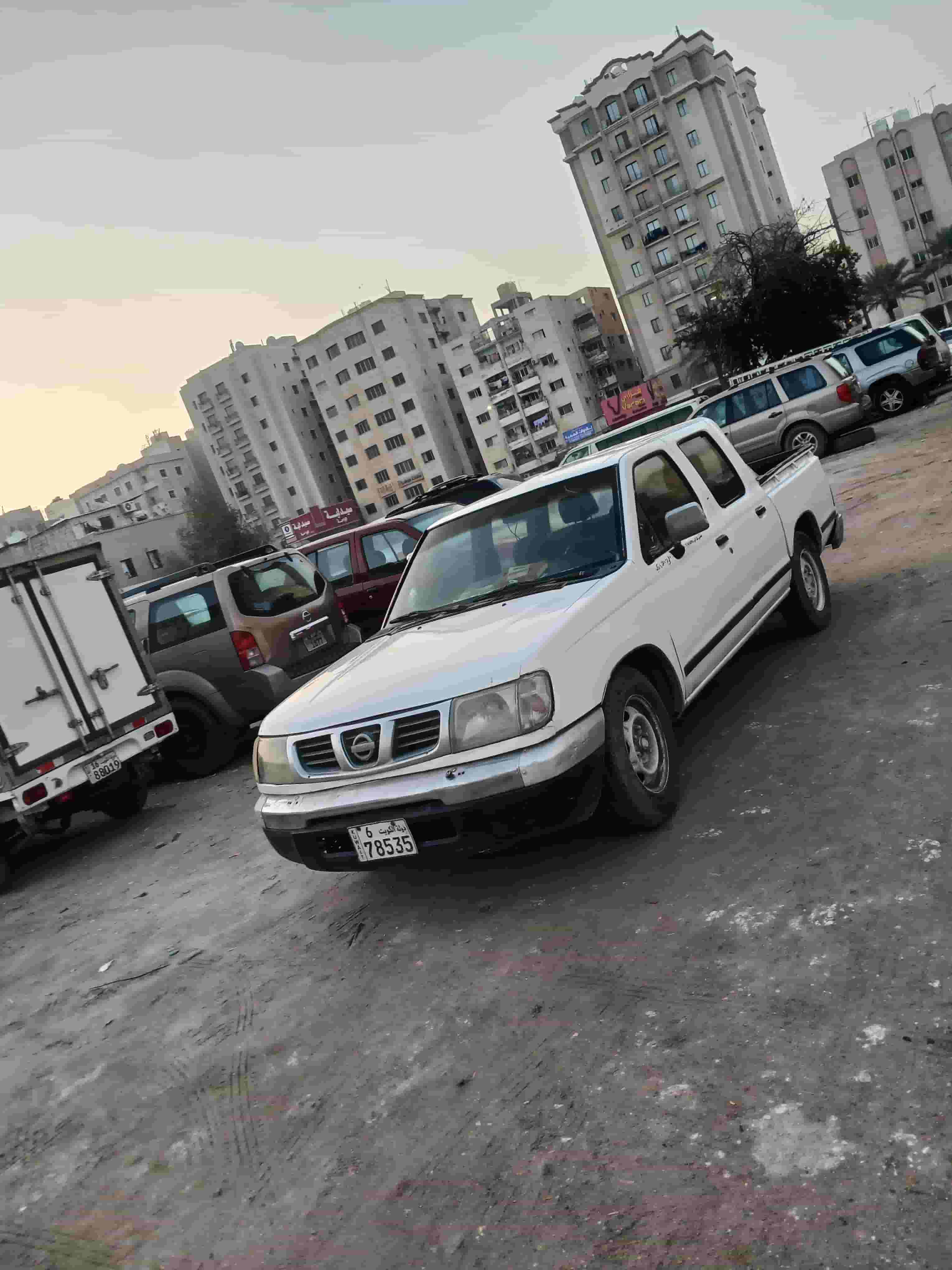 للبيع ونيت نيسلن موديل 2000