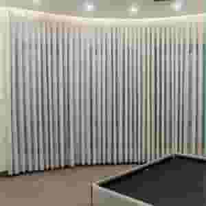 Separation and installation of all types of modern hotel curtains