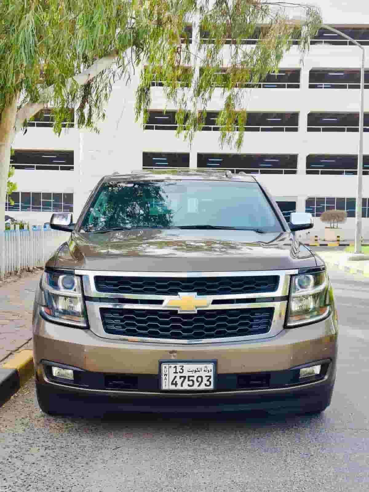 تاهو LT مع فتحة سقف 2015 