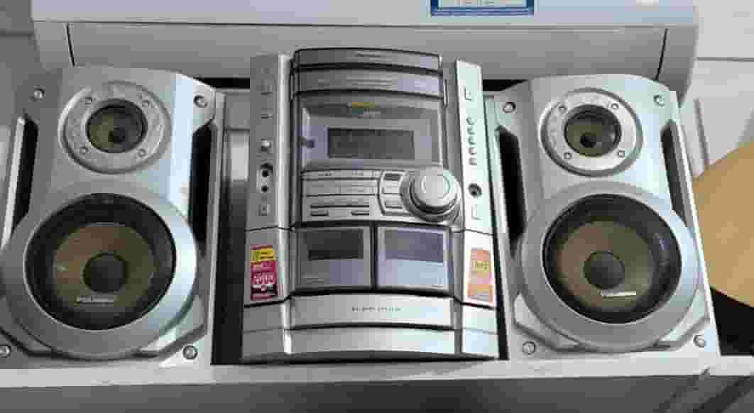 Used stereo device for sale