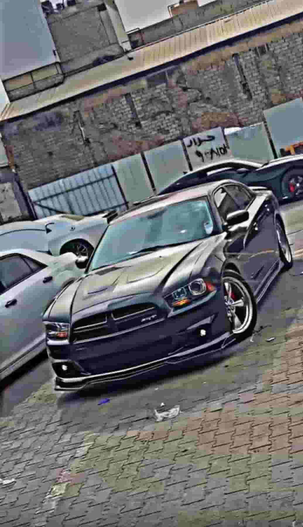 للبيع  تشارجر 2012