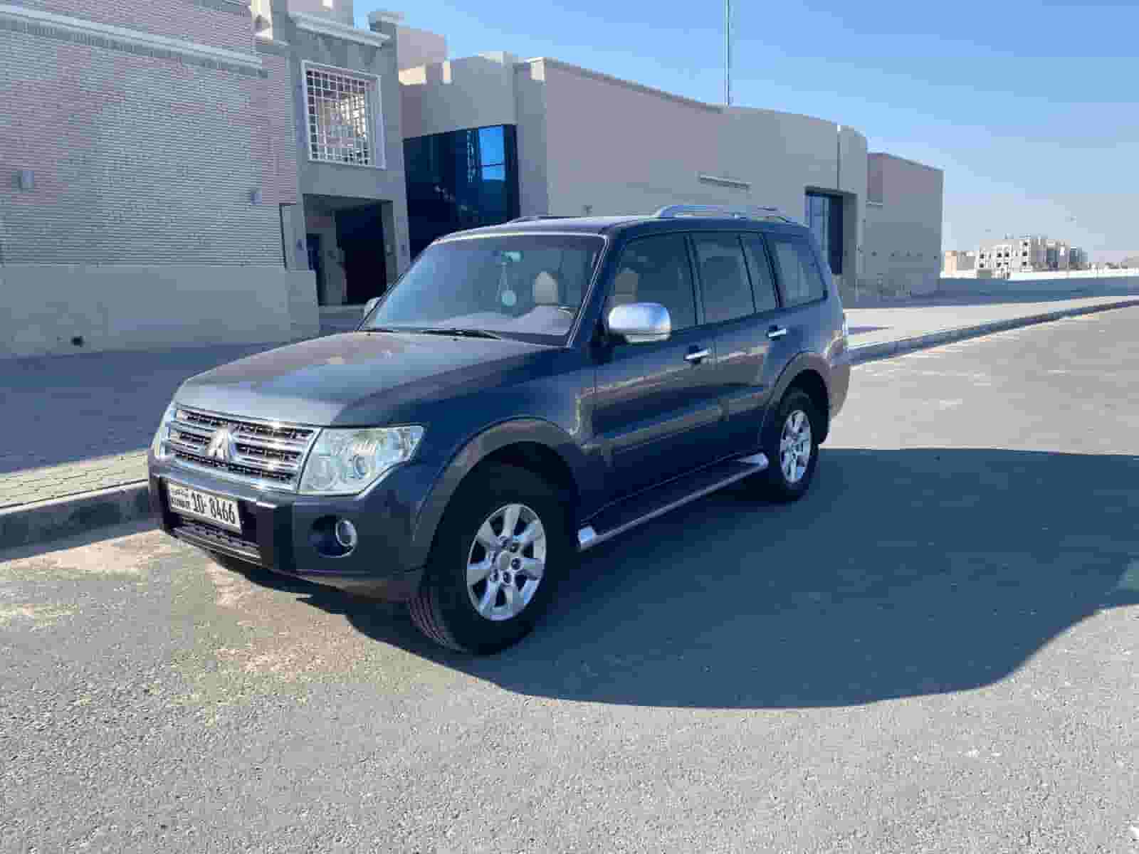 ميتسوبيشي باجيرو  2010  