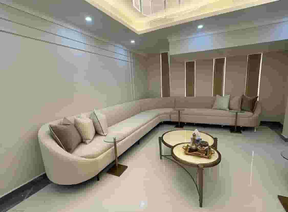 Upholstery, separation and curtain