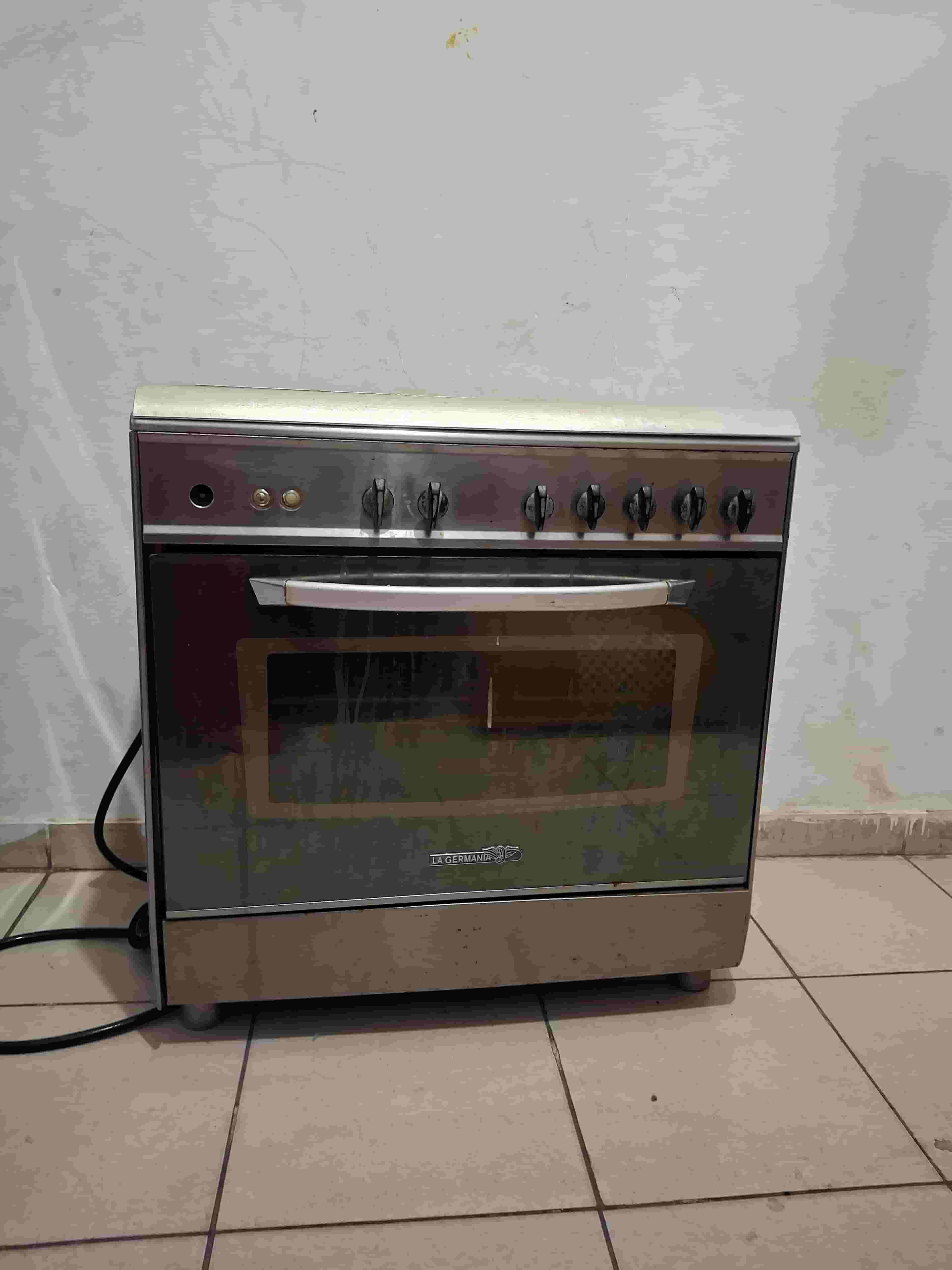 Clean cooker for quick sale