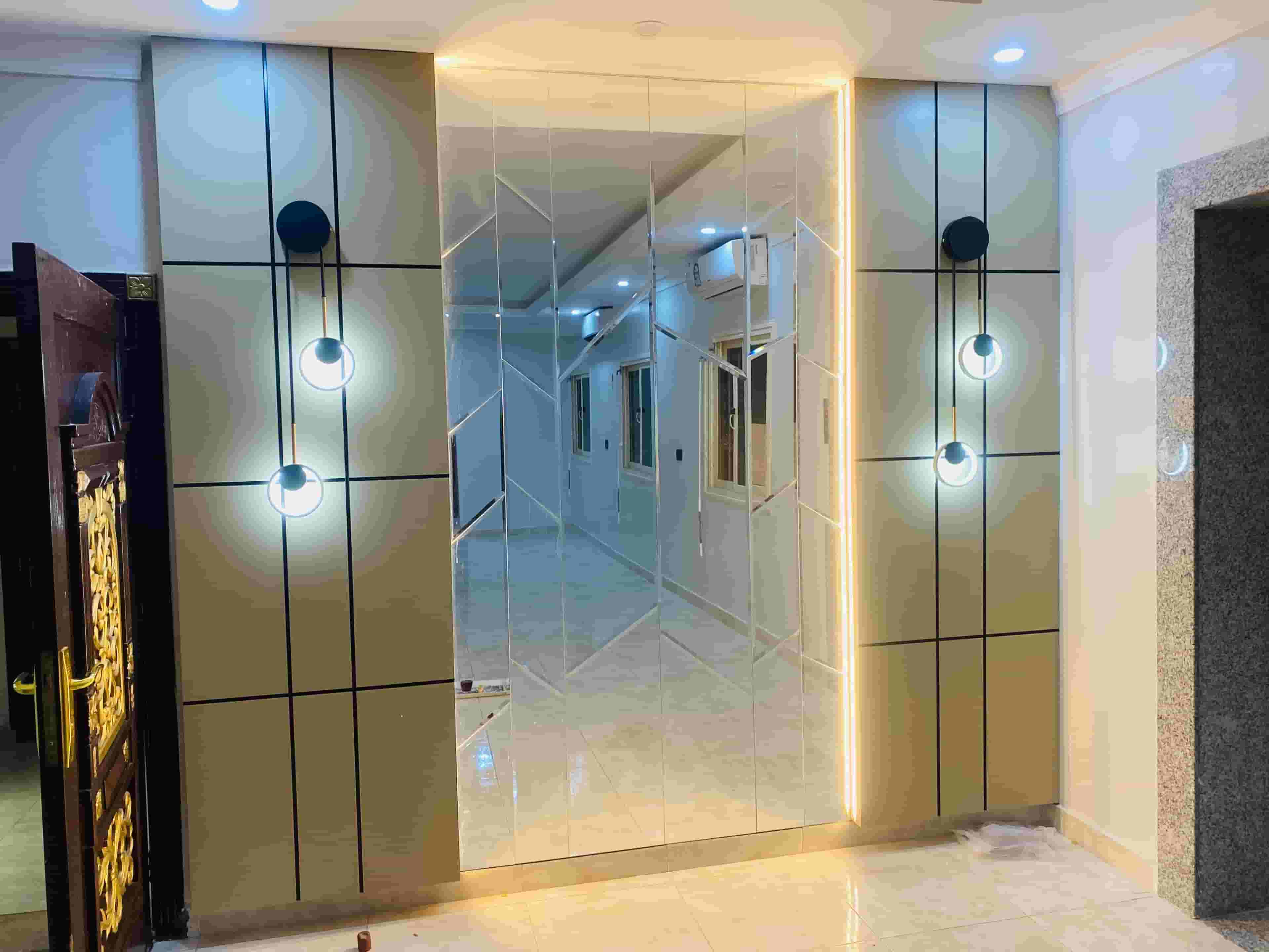 Electric technicians and chandeliers