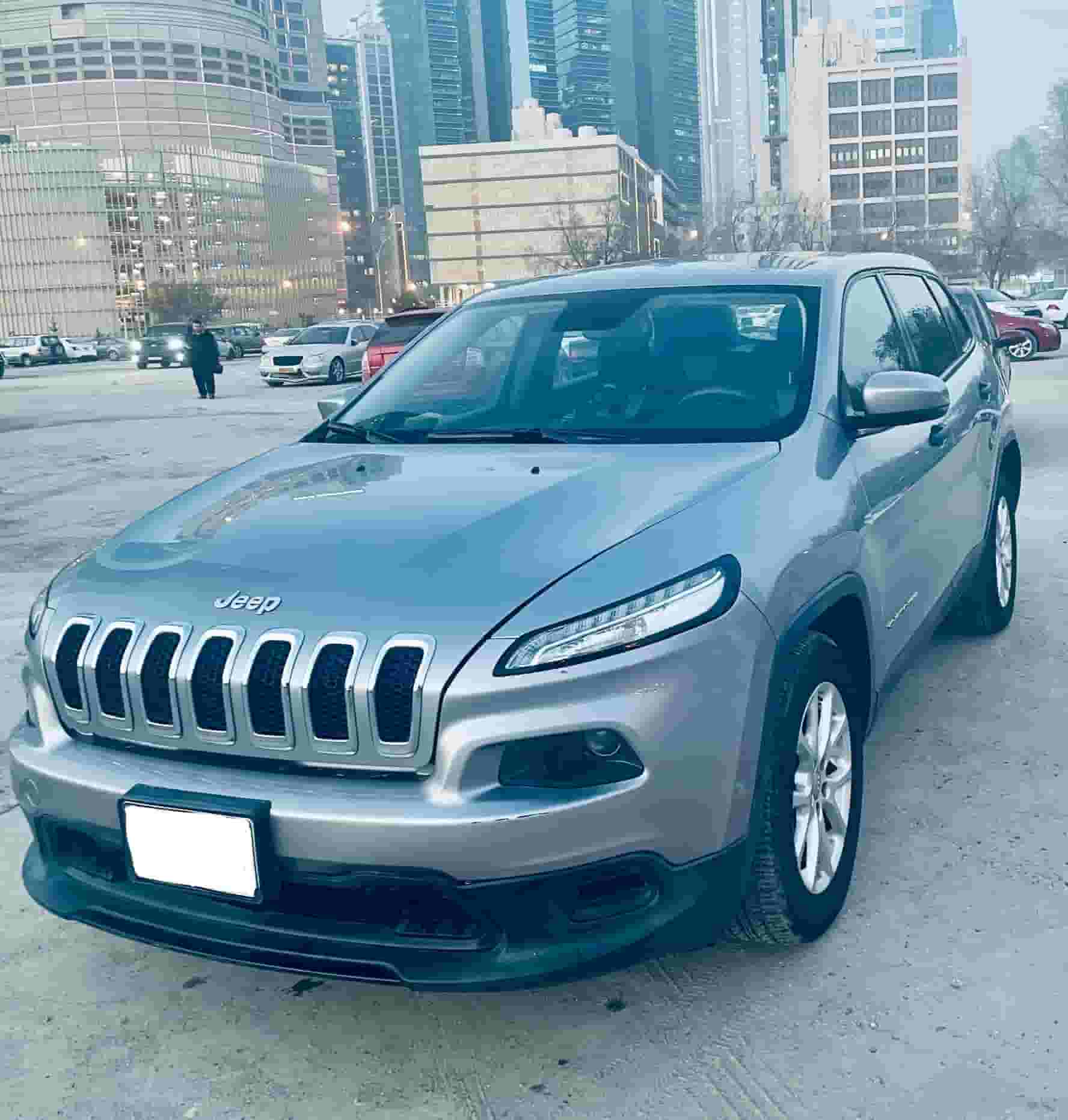 جيب شيروكي 2014