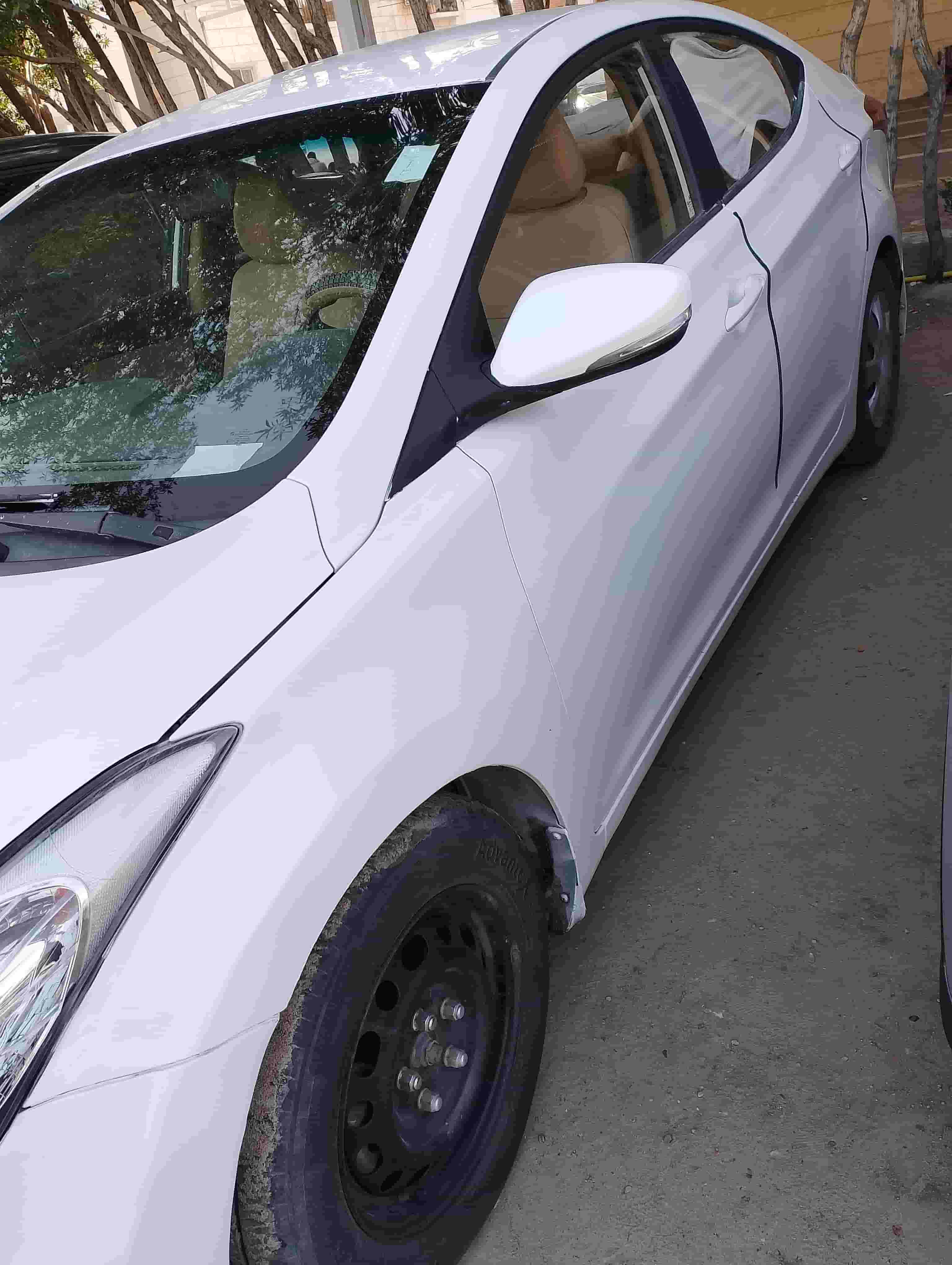 Hyundai Elantra 2013 model for sale