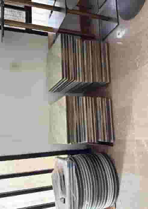 Chocolate shop supplies and supplies in excellent condition