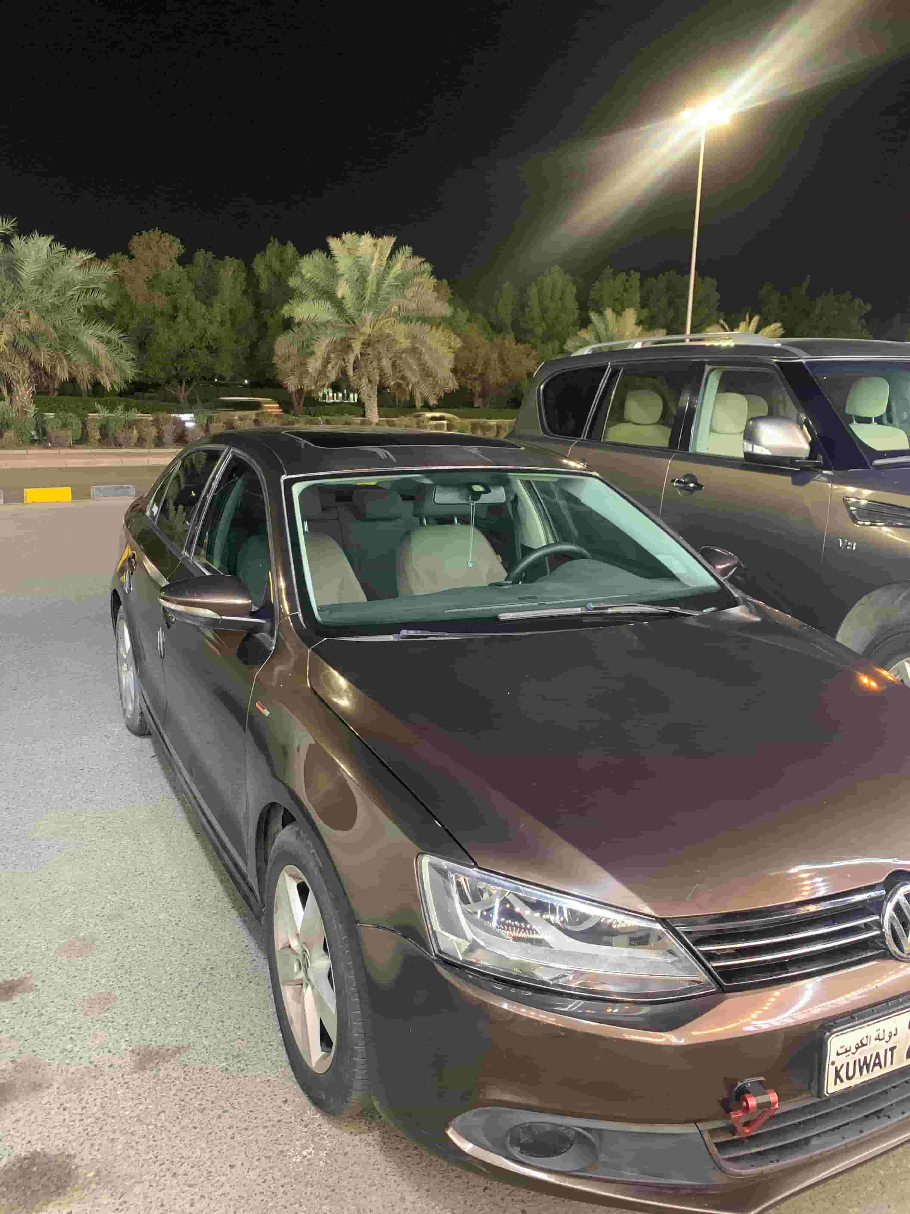 للبيع فولكس جيتا موديل 2012