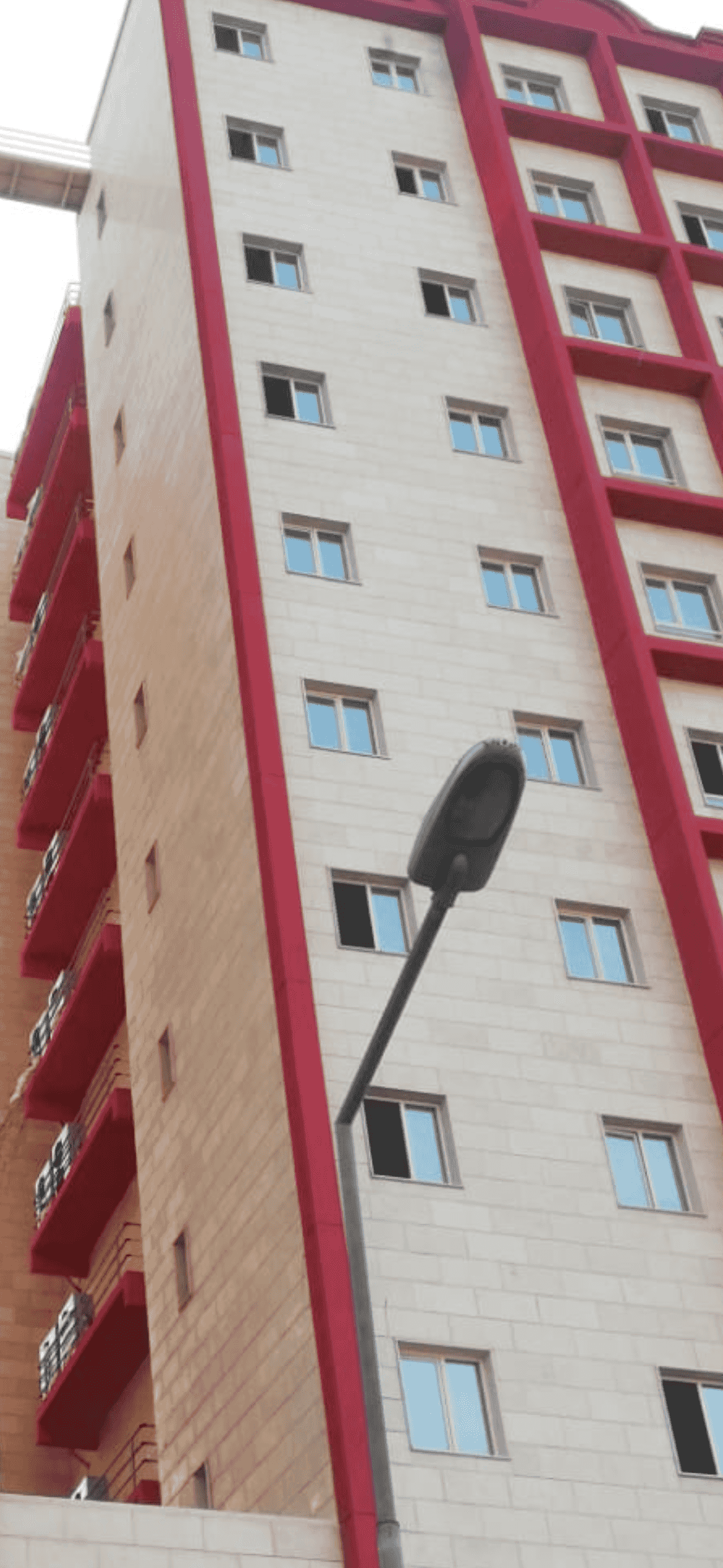 Building 2000 m around me Qutaiba Street