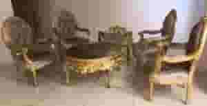 أثاث خشبي للبيع