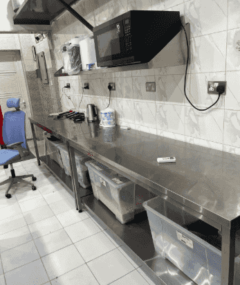 For sale complete restaurant equipment in excellent condition (wholesale or piece)