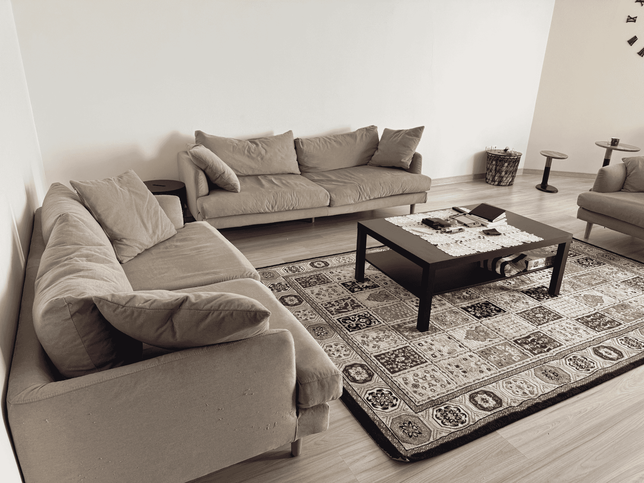 Nice Sofa Set