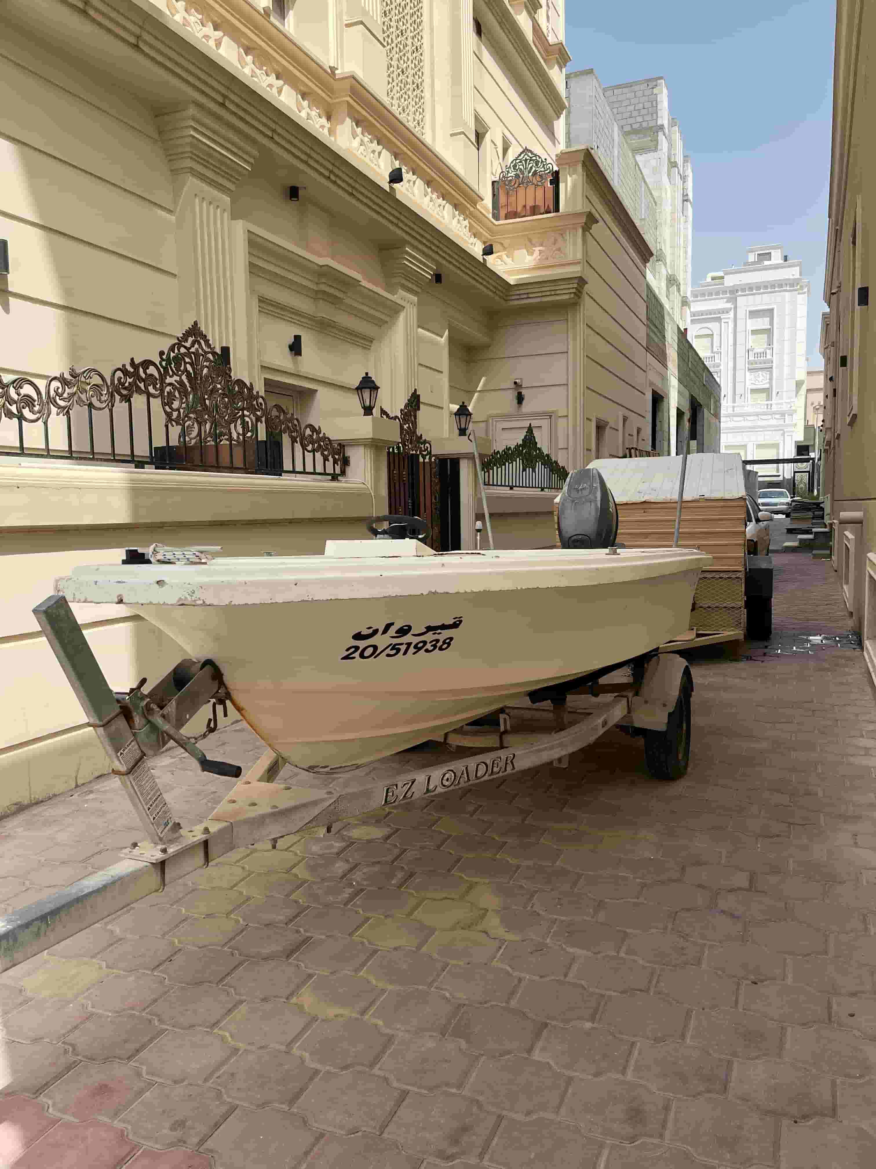 للبيع طراد 14 قدم